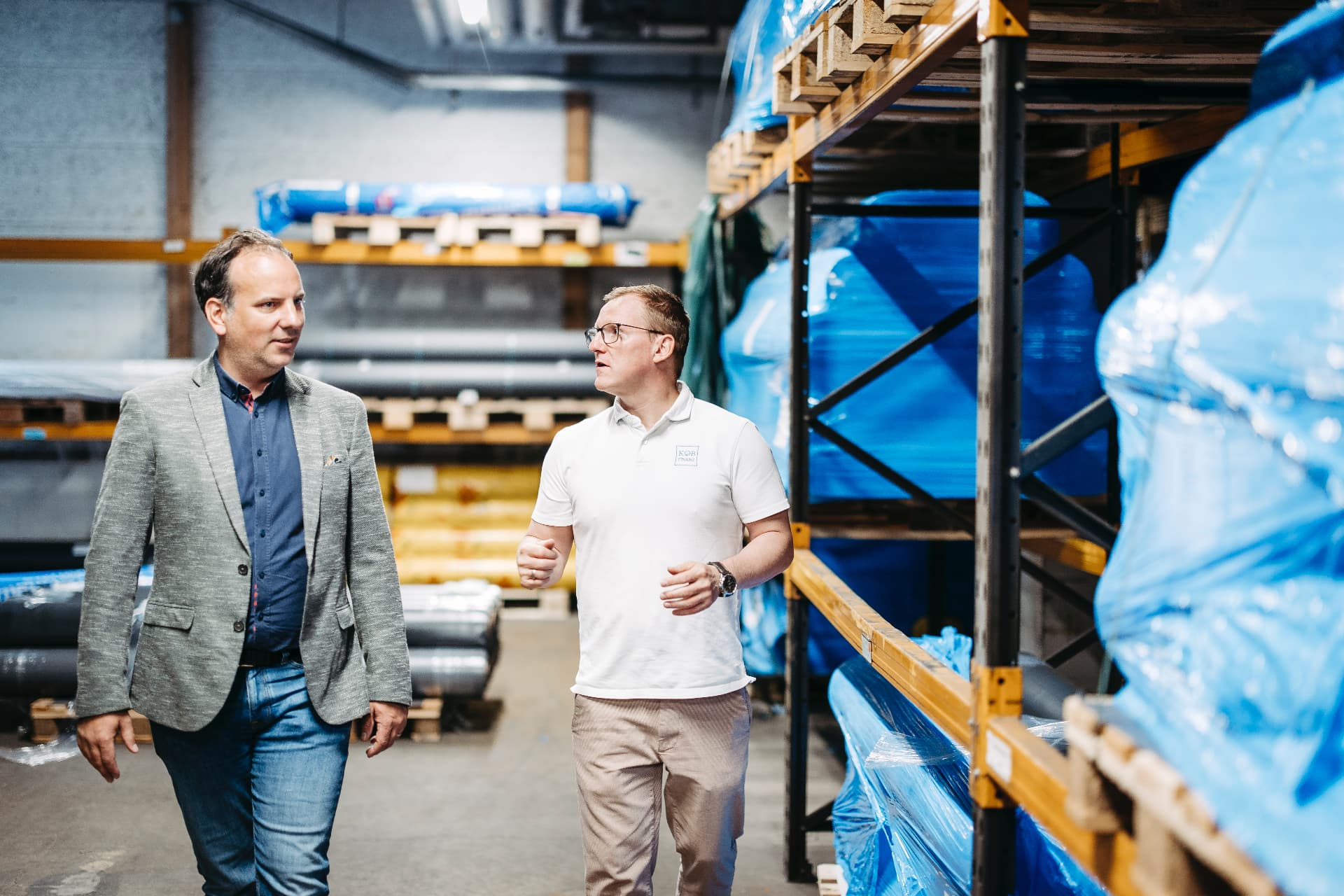 Gemeinsamer Rundgang von KOEB Finanz und Amann durch das Lager in Hard